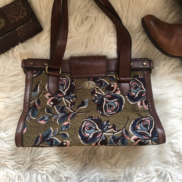 RARE Fossil Re-issue Weekender Satchel in Green Floral Rose - Picture 10 of 13